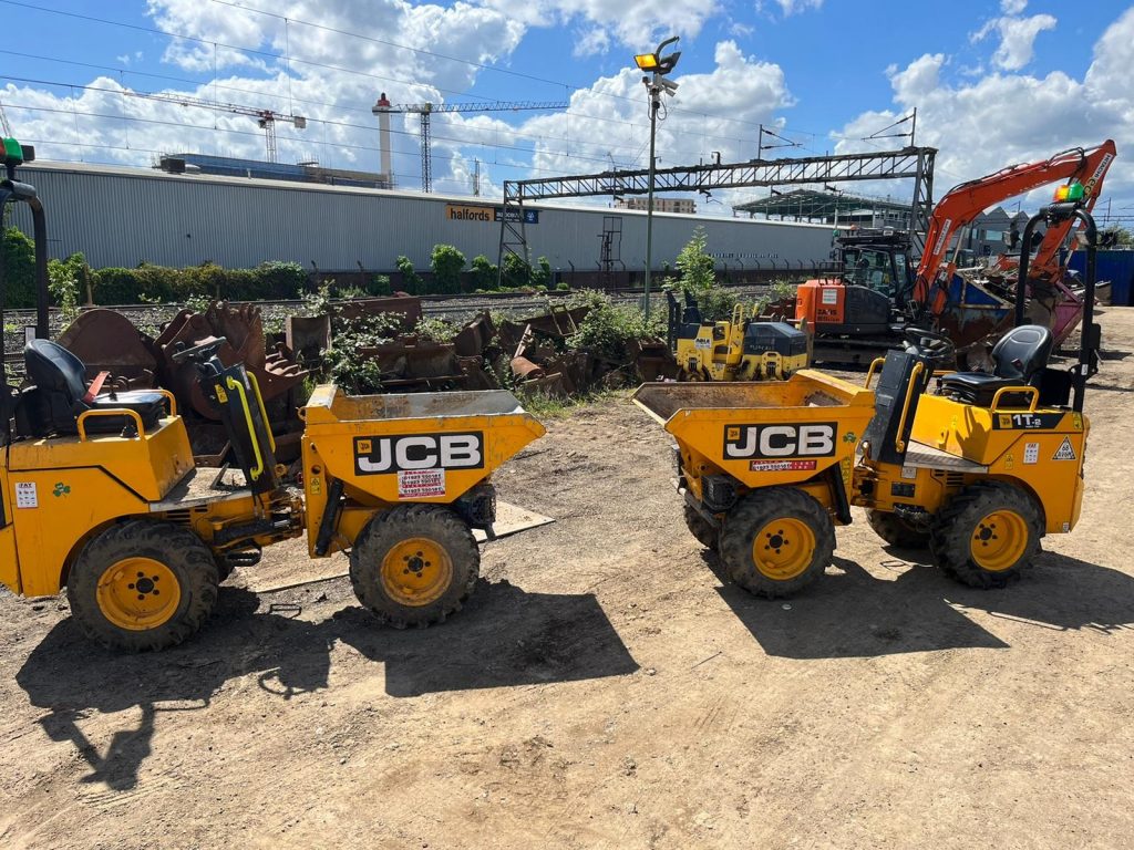 mini digger hire harlow
